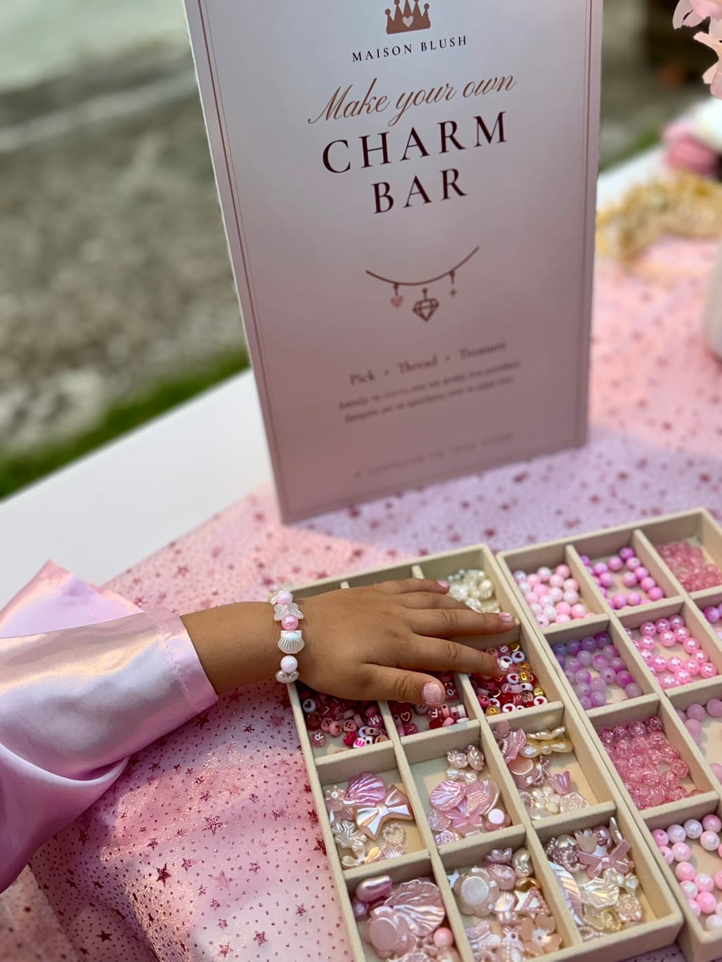 The charm bar — φωτογραφία από πάρτυ Maison Blush